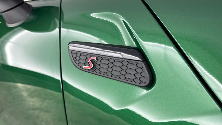 MINI Hatchback 2.0 Cooper S Exclusive 3dr Auto Petrol Hatchback